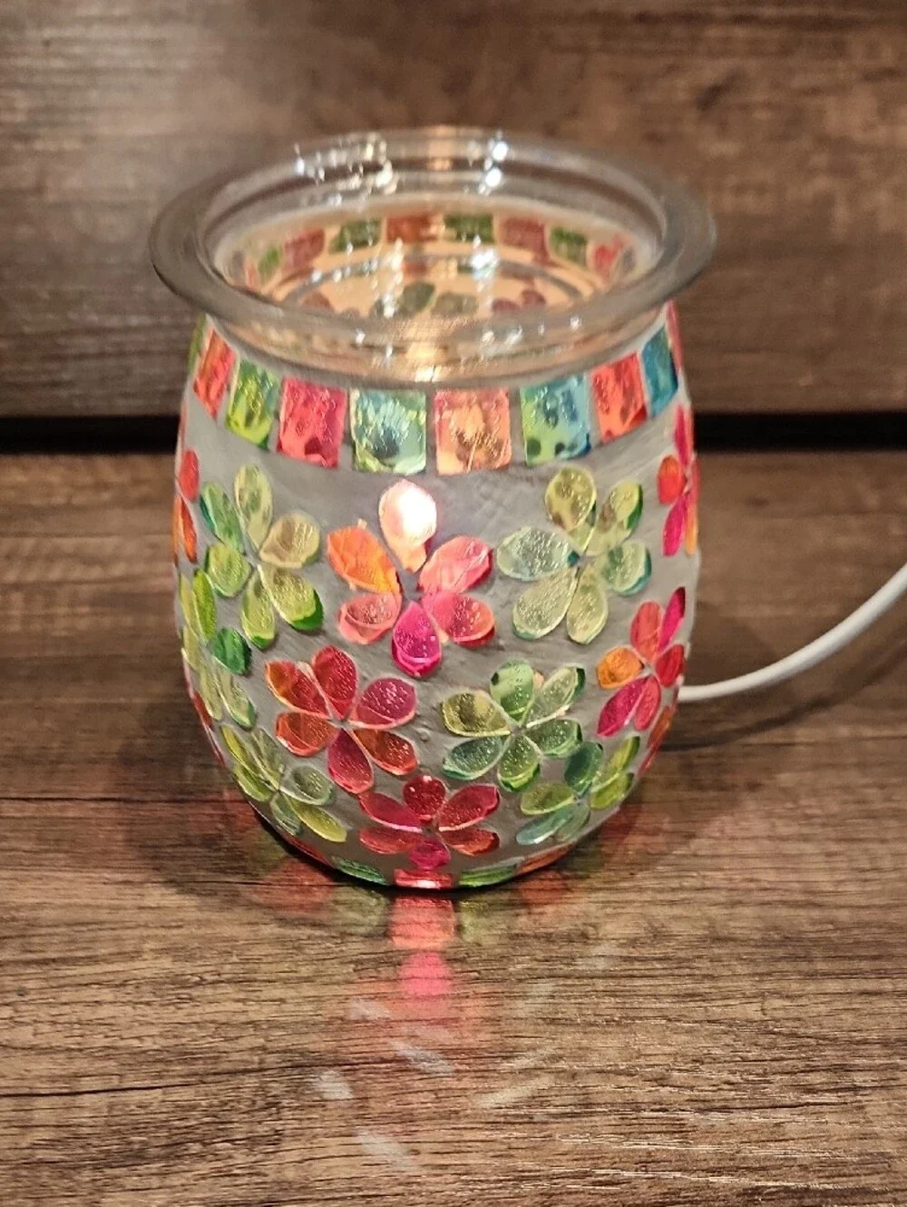 EUC Intertek Handcrafted Multicolor Floral Mosaic Glass Lighted Lamp